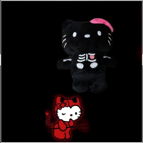 Skeleton hello kitty!! - Picture 2 of 2